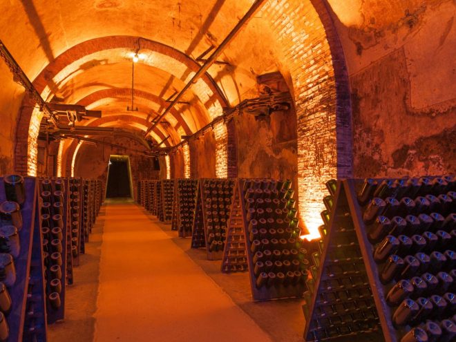 Traditional Champagne Tours